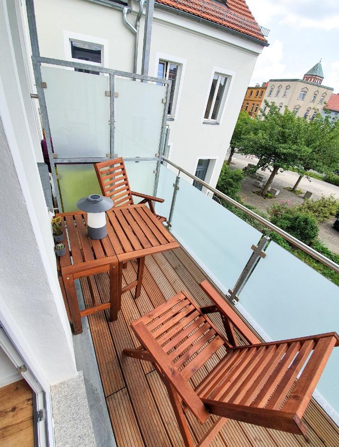 Pb Ferienwohnungen - Fewo 4 - Stilvoll Eingerichtetes Studio Im Herzen Senftenbergs Exterior foto